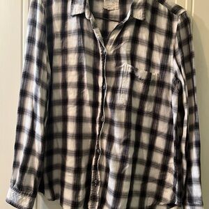 American Eagle Outfitters Black and White Checkered Shirt